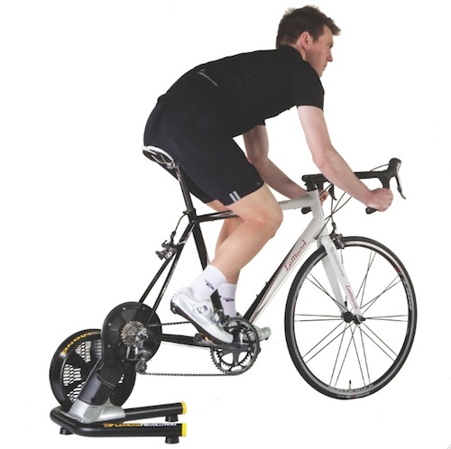ゼータトレーディングがLemond Revolutionのローラー台を