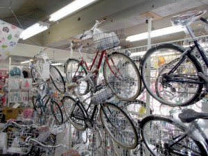 ブリヂストンサイクルの専門店としてたくさんのシティサイクルを取り扱う