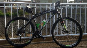 Read more about the article 【研究中】29erのMTBで後輪を外さずに輪行する