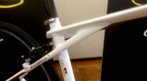 Read more about the article GT2015年モデルのスピード系クロスバイク「TACHYON ELITE」