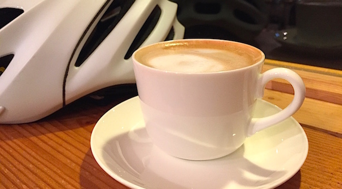Read more about the article 青い扉のコーヒー屋さん