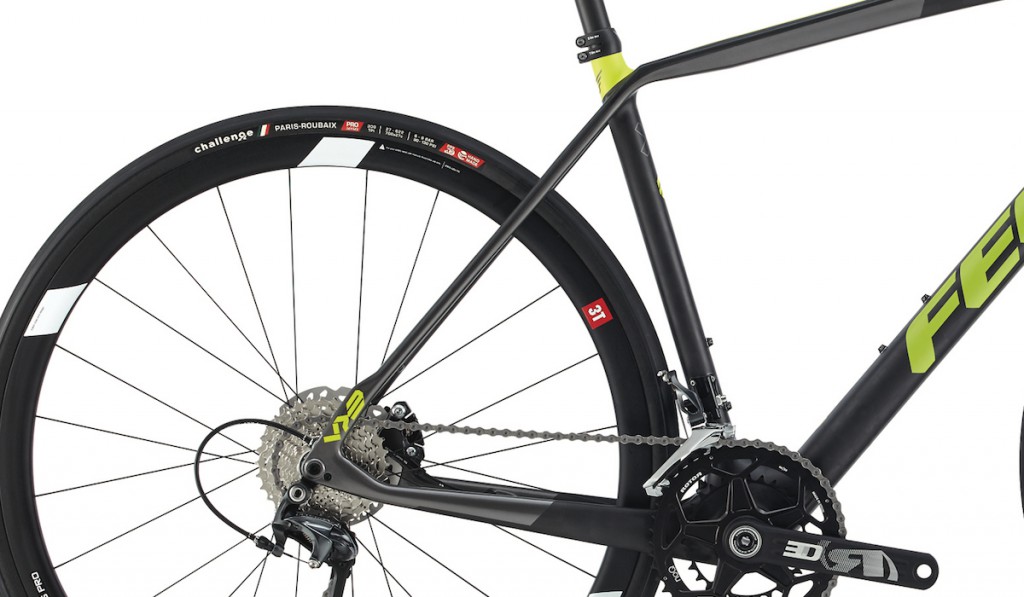 FELT 2017年モデル：ディスクブレーキ採用のマルチロード「VR