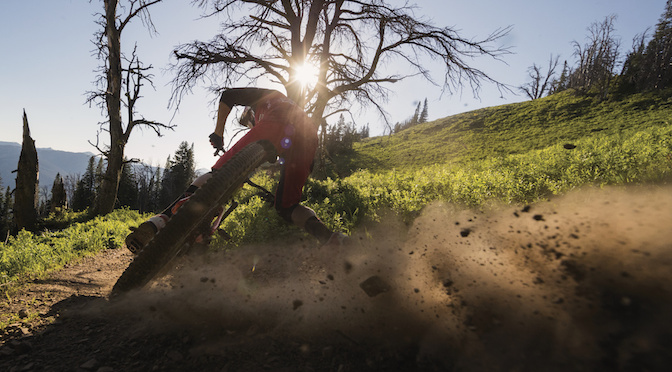 Read more about the article SPECIALIZED 2017年モデル：KING OF MOUNTAINを標榜する新型「ENDURO」シリーズ