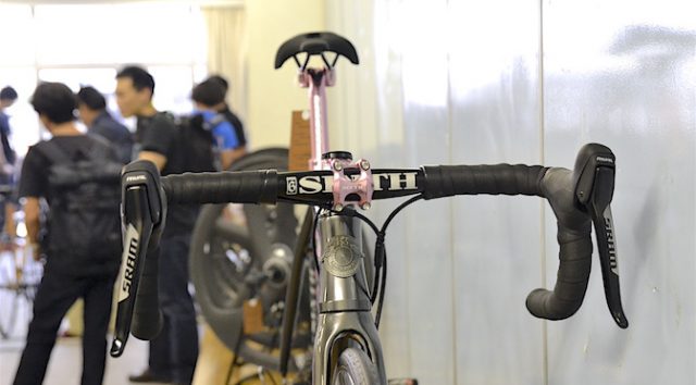 Read more about the article ROCKBIKESのアルミロード「DEUCE」がフロントシングル＆ディスク搭載のphase2へ進化
