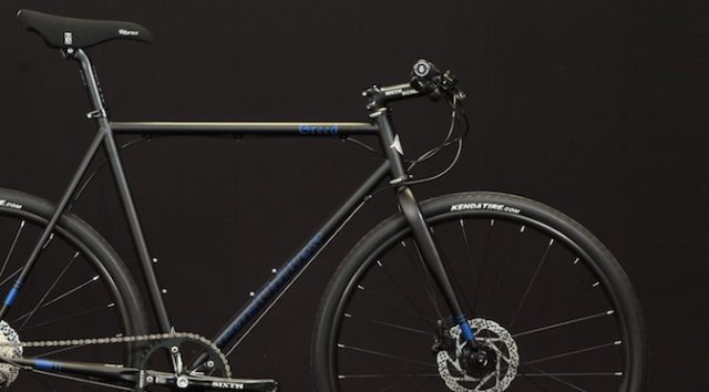 Read more about the article ROCKBIKESの650Cストリートバイク「GREED phase2」に新色「Black’N’Blue」追加