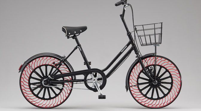 Read more about the article 2019年実用化を目指す：ブリヂストンとブリヂストンサイクルが次世代自転車タイヤ「エアフリーコンセプト」の開発を発表