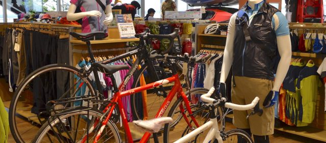 投稿についてもっと詳しく 2017年4月28日オープン：サイクリング用ギア＆ウェアも豊富な「モンベル二子玉川店」