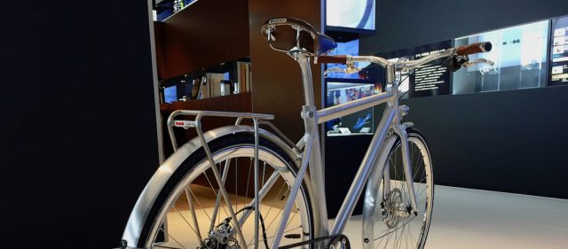 投稿についてもっと詳しく シマノスクエアに展示されていたALFINE搭載のかっこいい自転車