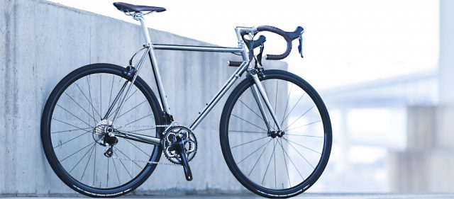 Read more about the article FUJI 2018年モデル：スチールロード「SINARI」が復活