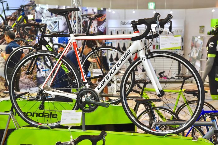 キャノンデール　CAAD　Optimo tiagra 2018年　空気入れ付属 CANNONDALE 「キャノンデール」 CAAD OPTIMO TIAGRA 2018年