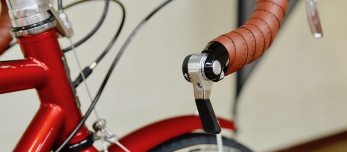 JAMIS 2018年モデル：フェンダーとキャリアを装備したツーリングモデル