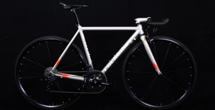 ROCKBIKESのアルミロード「SPITFIRE」にブルホーンハンドル仕様が登場