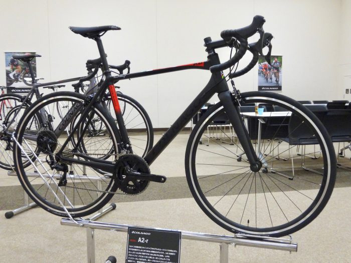 COLNAGO 2019年モデル：日本別注のアルミロード「A2-r