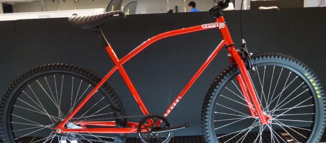 投稿についてもっと詳しく 双胴ダウンチューブのクルーザー「charge bikes CLEAVER.」