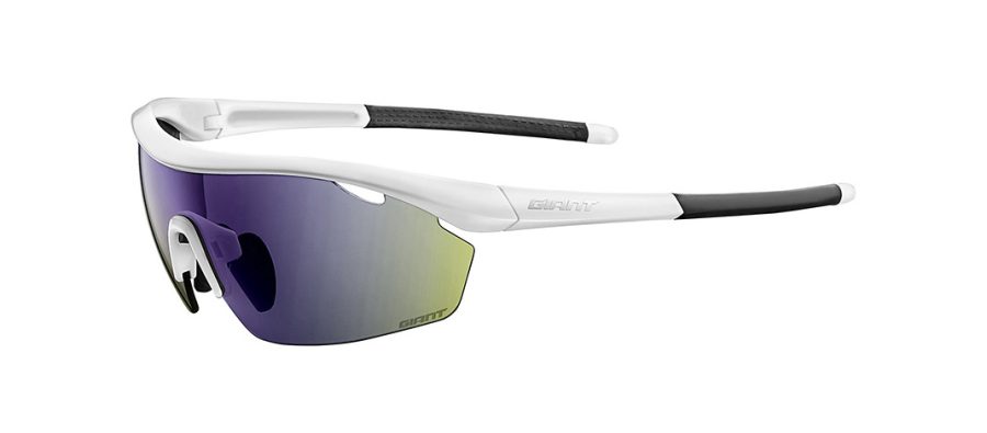 Read more about the article ワンピースレンズを採用したGIANTの新しいアイウェア「APUS FRAMELESS」と「STRATOS LITE」