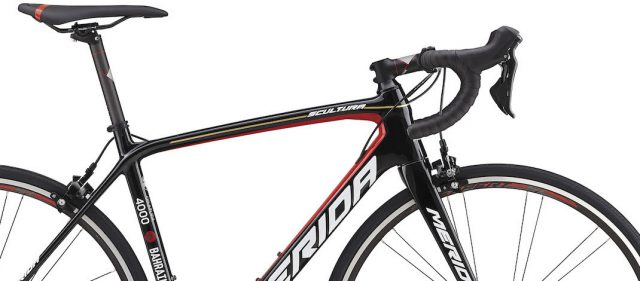 Read more about the article MERIDA 2019年モデル：税別20万円を切るカーボンロード「SCULTURA 4000／4100」