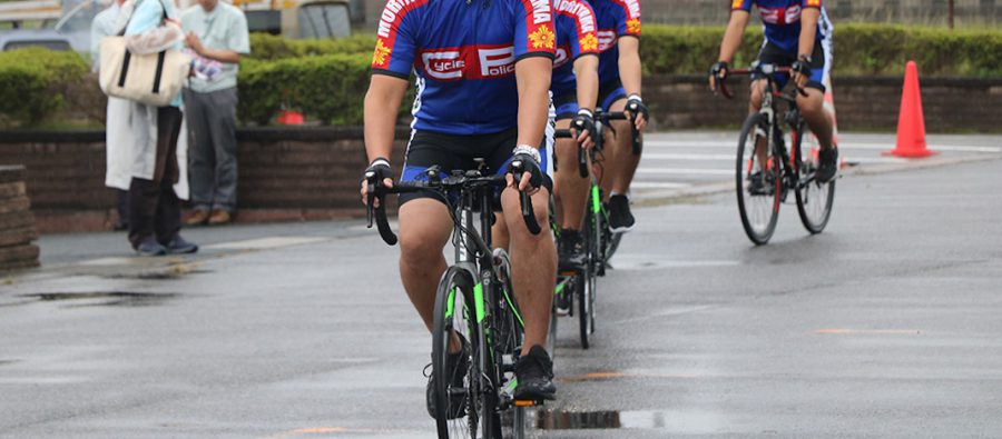Read more about the article GIANTが滋賀県守山警察署の「サイクルポリス」にロードバイクを寄贈