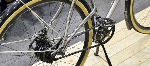 Read more about the article CYCLE MODE international 2018：強い個性を放ちながらも乗り手の自由な発想を邪魔しない「charifuri CF01」