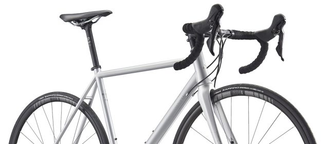 Read more about the article FUJI 2020年モデル：100台限定のモダンなスチールロード「FOREAL」