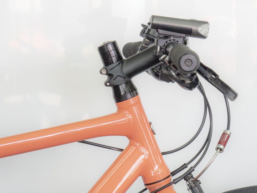 自転車 ハンドル 高 さ 変え 方