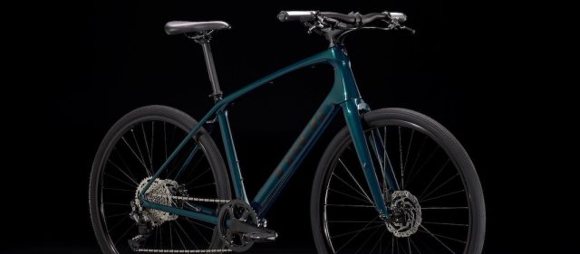 Read more about the article ほぼグラベルバイク!? TREKがカーボンフレームのフィットネスバイク「FX Sport」の2022年モデルを発表