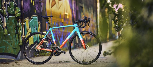 Read more about the article TREK 2023年モデル：従来モデルよりレース向けに進化した「Émonda ALR」