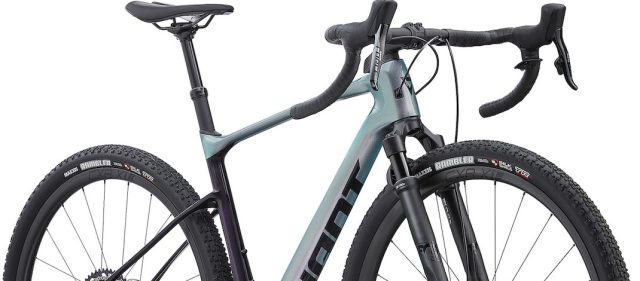 投稿についてもっと詳しく GIANT 2023年モデル：フロントサスペンションとドロッパーシートポストを搭載したグラベルバイク「REVOLT X」